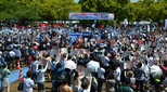 「働く者のための働き方改革」、連合メーデー中央大会 政党挨拶をやめて簡素化、リニューアル