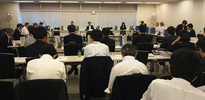賛否が拮抗、実現は不透明