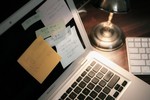公取委、厚労省が報告書